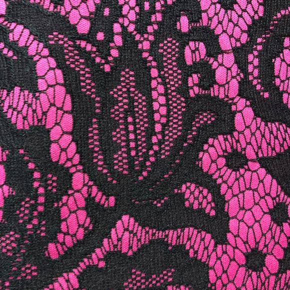 Eye-catching Cocktail Dress - Picture 3 of 3